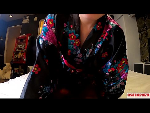 ❤️ Vajza e re cosplay pëlqen seksin deri në orgazmë me një shiringë në një kalorës dhe një blowjob. Vajzë aziatike me pidhi leshtore dhe cica të bukura me kostum tradicional japonez në video amatore që tregon masturbim me lodra qij. Sakura 3 OSAKAPORN. ❌ Porno në sq.sex-porntube.ru ❌️❤